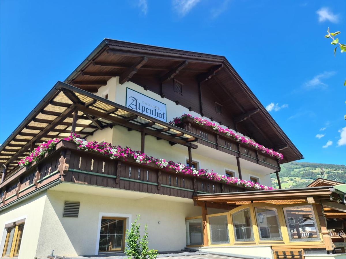 Hotel Alpenhof*** Kaltenbach Exteriör bild